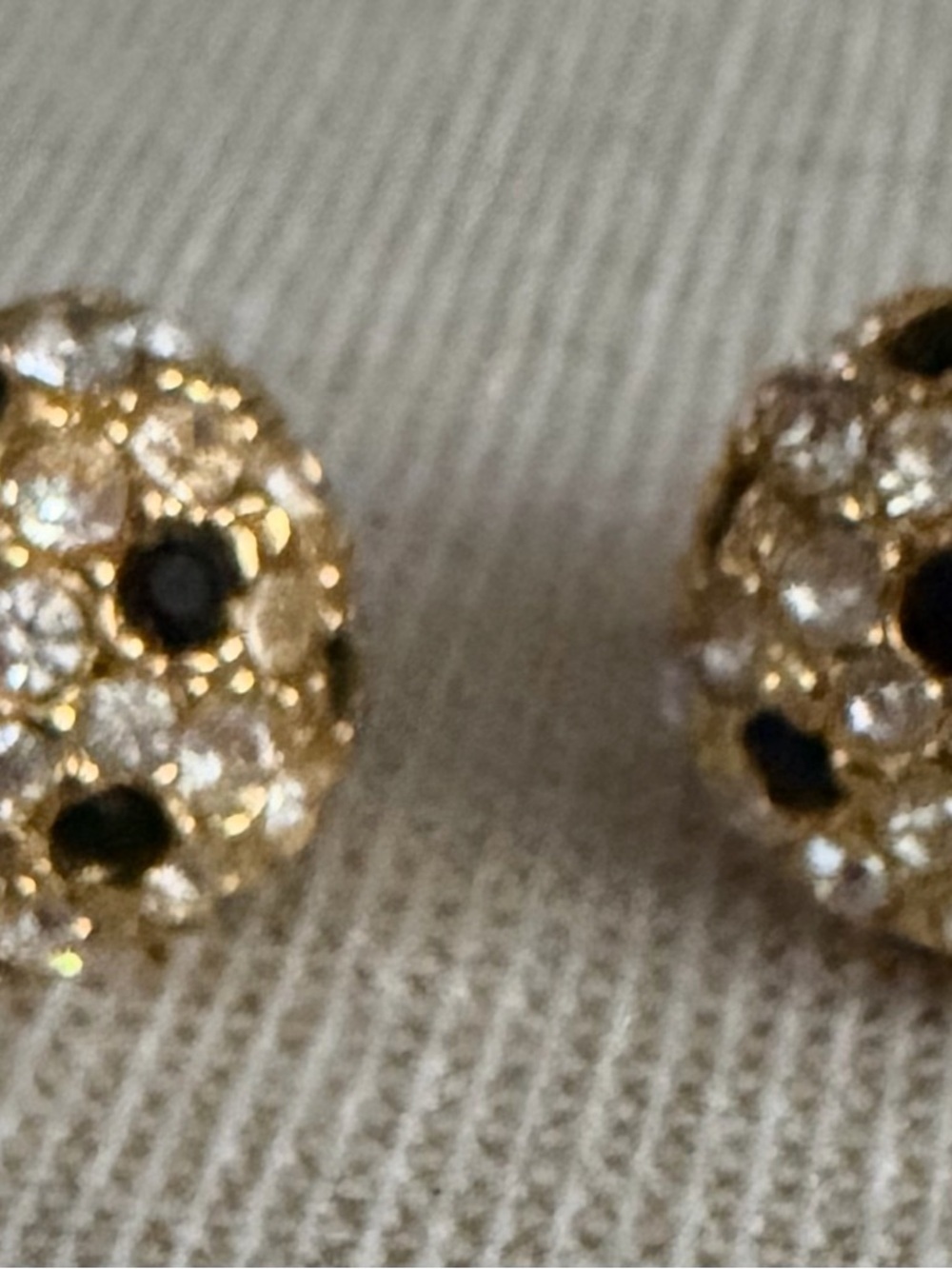 Vintage Kenneth Jay Lane Gold-Tone Crystal Clip-On Earrings Excellent Condition. - Picture 3 of 6